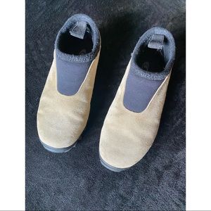 SALOMON SHOES Size 8.5